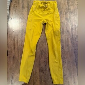 Athleta Mustard 7/8 stash Pocket Leggings
